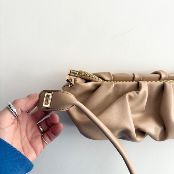 8 other reasons puff shoulder baguette bag - Picture 8 of 10